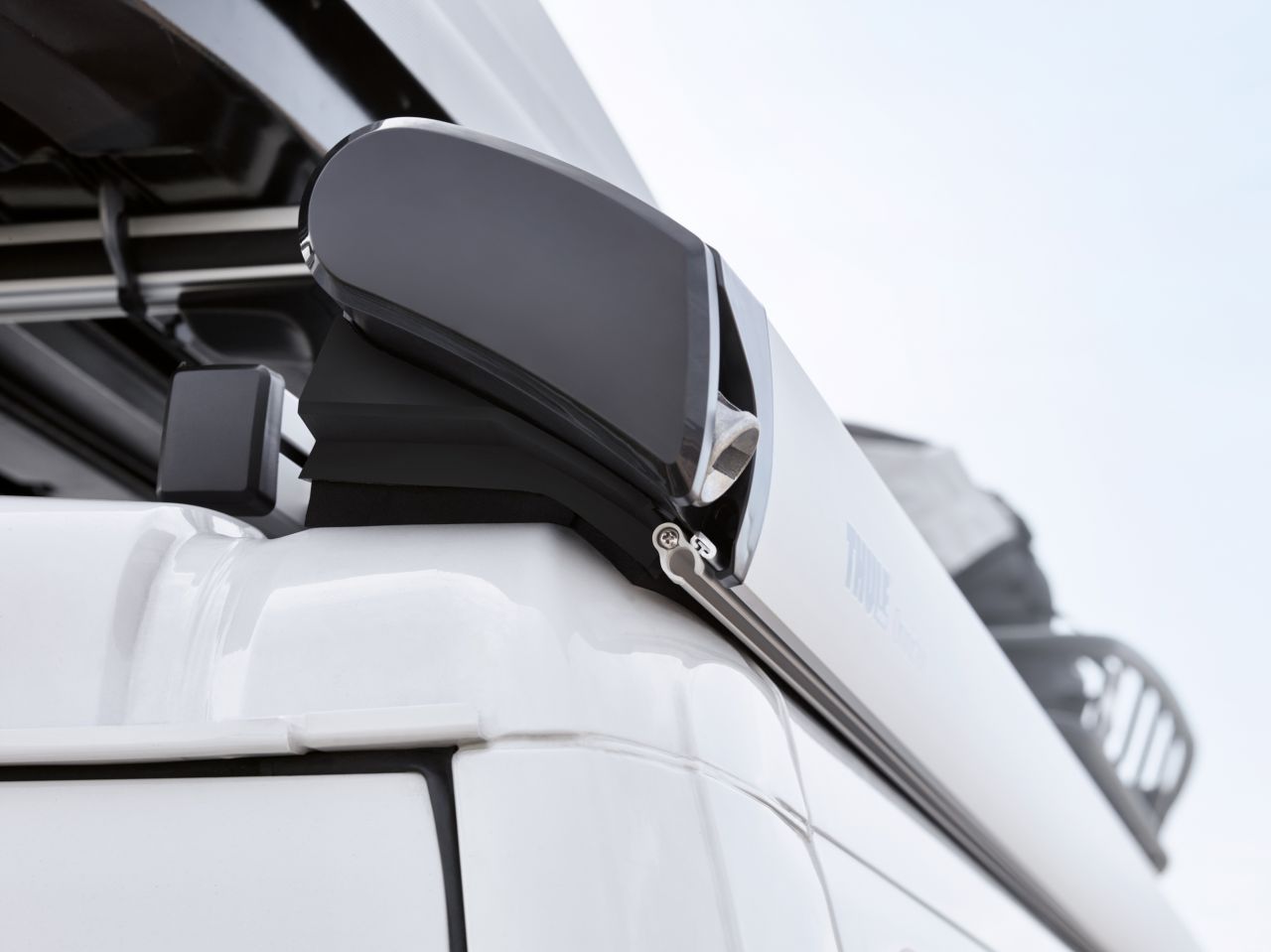Thule Omnistor 6300 Ducato, antracit, 325 cm