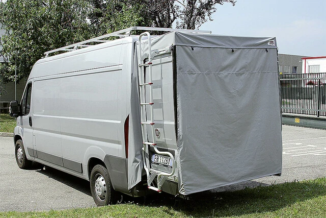 Stanový kryt zadních dveří Fiamma pro Fiat Ducato
