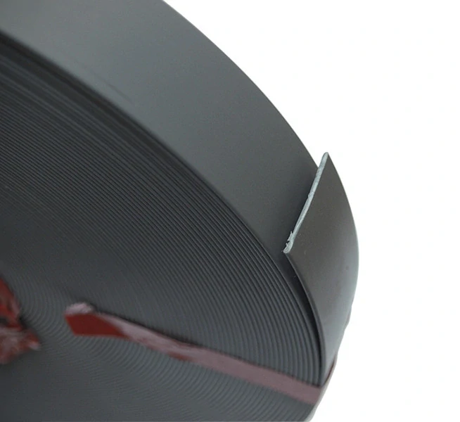Krycí profil pro rám okna Polyplastic, 23 mm šedá, metráž
