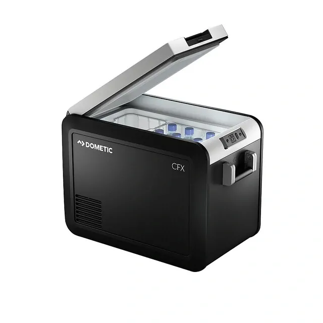 Kompresorová lednice Dometic CoolFreeze CFX3 45, 12 / 24 / 110-240 V