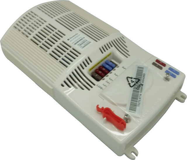 Napájecí zdroj Dometic 230 V / 12 V / 400 W
