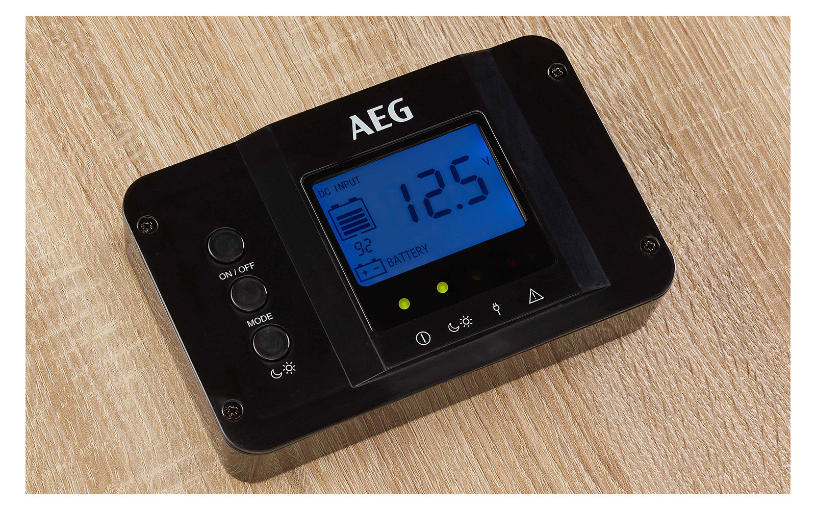 Měnič napětí AEG 338050 2000 W Sinus